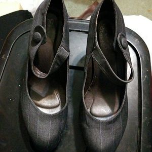 Grey stripe Mary Jane's, high heels